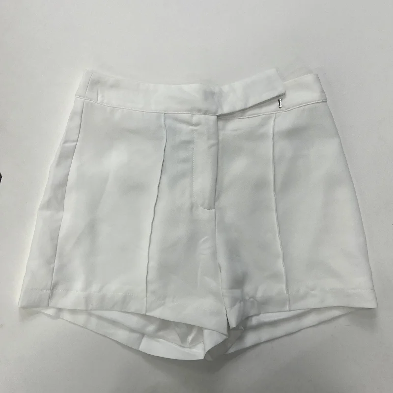 White Shorts Tcec, Size 4